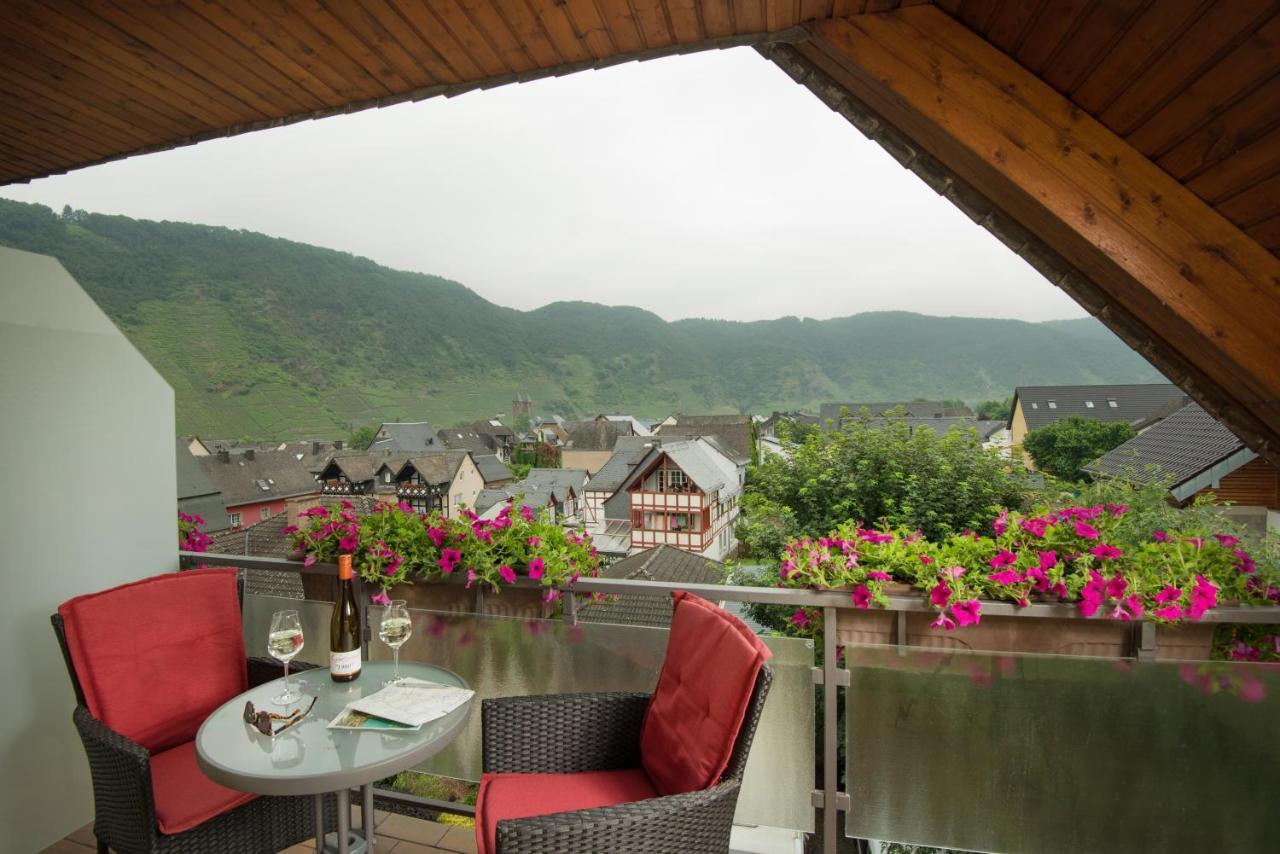 Weinhotel Sonnenschein Ernst Luaran gambar
