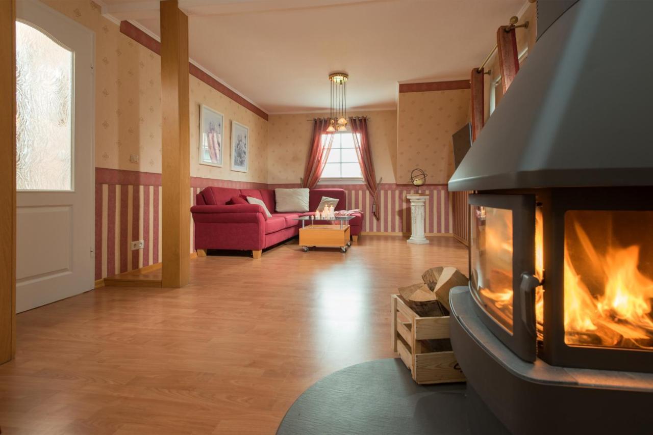 Weinhotel Sonnenschein Ernst Luaran gambar