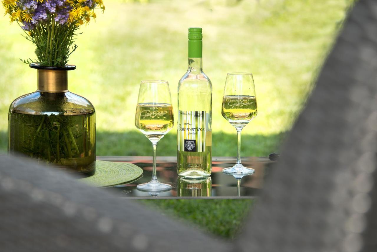 Weinhotel Sonnenschein Ernst Luaran gambar